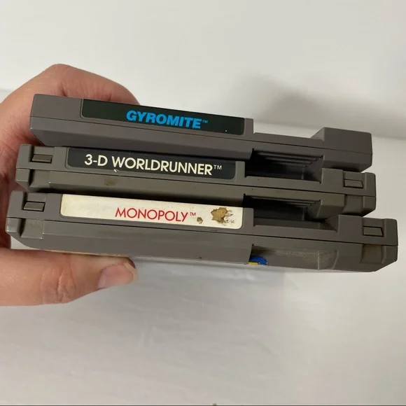 Vintage Nintendo NES Games Lot of 3 World Runner Monopoly Gyromite Tested Works - Picture 7 of 10